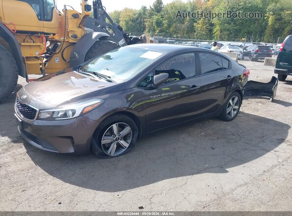 3KPFL4A74JE216849 2018 KIA FORTE Brown 
