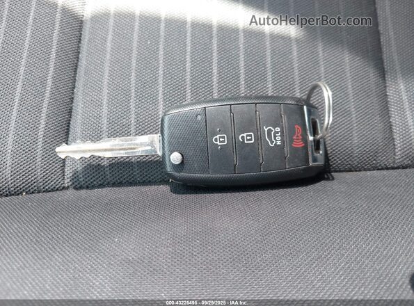 3KPFL4A74JE216849 2018 KIA FORTE Brown 