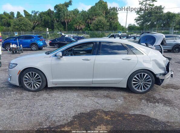 3LN6L5A98LR618095 2020 LINCOLN MKZ White Панорамний вид салону 360°