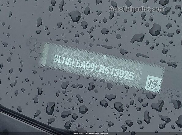 3LN6L5A99LR613925 2020 LINCOLN MKZ White 