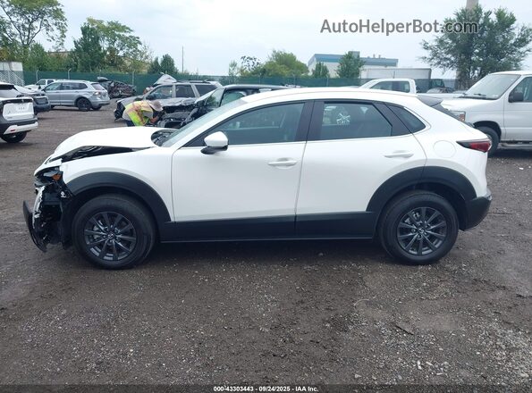 3MVDMBAMXSM757635 2025 MAZDA CX-30 White Vista interior de 360 grados