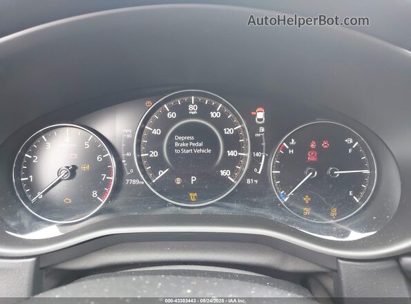 3MVDMBAMXSM757635 2025 MAZDA CX-30 White Vista de los asientos traseros