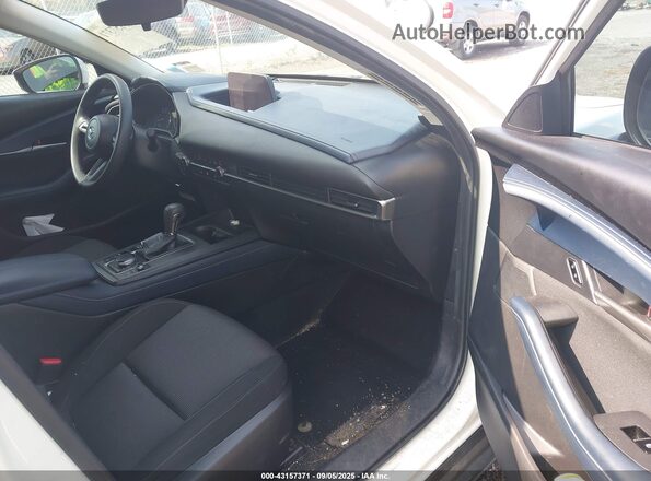 3MVDMBBL0LM114993 2020 MAZDA CX-30 White Вид салону спереду