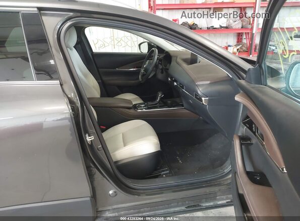 3MVDMBEY3NM401934 2022 MAZDA CX-30 Gray Widok wnętrza z przodu