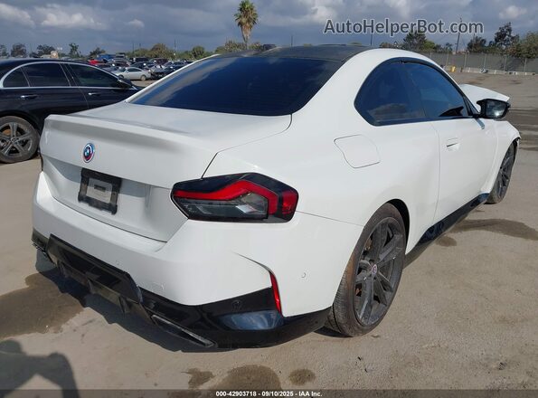 3MW43CM08P8D45780 2023 BMW M2 White Rear right