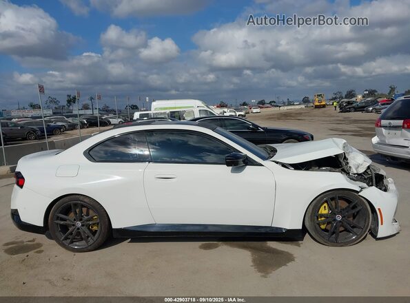 3MW43CM08P8D45780 2023 BMW M2 White Rear interior view