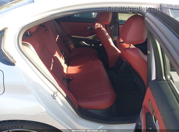 3MW49FF04P8C80357 2023 BMW 3 SERIES Beige VIN კოდის სტიკერის ხედი