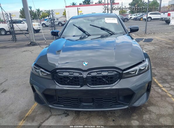 3MW49FF09R8E39506 2024 BMW M3 Gray Вид панелі приладів