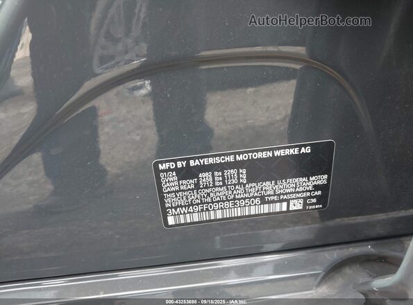 3MW49FF09R8E39506 2024 BMW M3 Gray Вид підкапотного простору