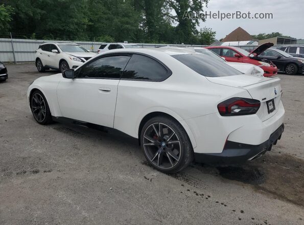 3MW53CM09N8C78639 2022 BMW M2 White Trasero izquierdo