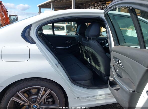 3MW5P7J06M8B75130 2021 BMW 3 SERIES White Vista de la etiqueta del VIN