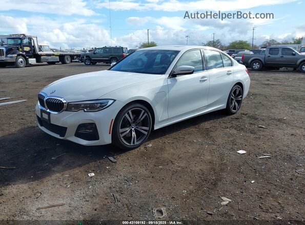 3MW5P7J06M8B75130 2021 BMW 3 SERIES White Vista tres cuartos delantera izquierda