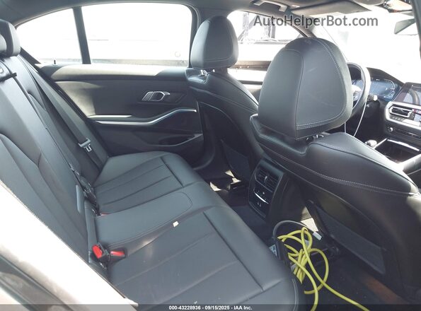 3MW5P7J07N8C47132 2022 BMW 3 SERIES Gray VIN կոդի պիտակի տեսք