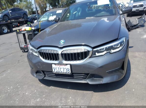 3MW5P7J07N8C47132 2022 BMW 3 SERIES Gray Սարքավորումների վահանակի տեսք