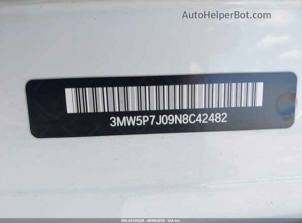 3MW5P7J09N8C42482 2022 BMW 3 SERIES White Vista del compartimento del motor