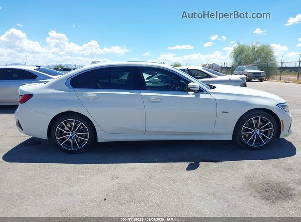 3MW5P7J09N8C42482 2022 BMW 3 SERIES White Vista interior de 360 grados
