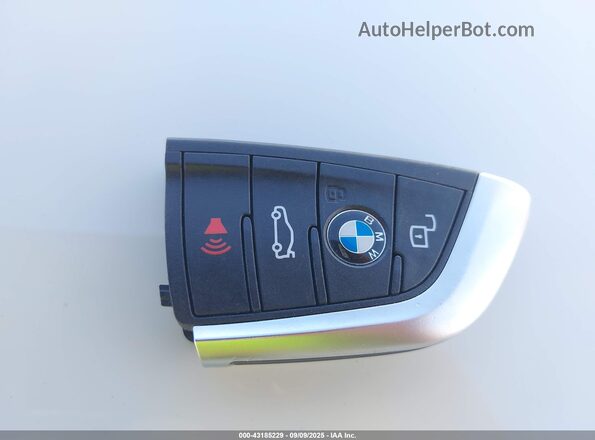 3MW5P7J09N8C42482 2022 BMW 3 SERIES White Vista del salpicadero