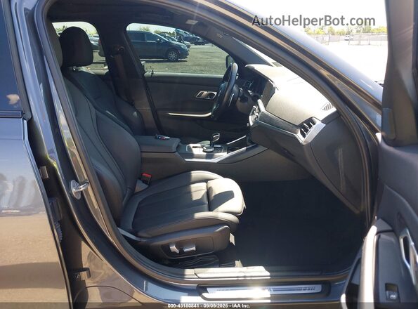 3MW5P9J03M8C12629 2021 BMW 7 SERIES Gray წინა სალონის ხედი
