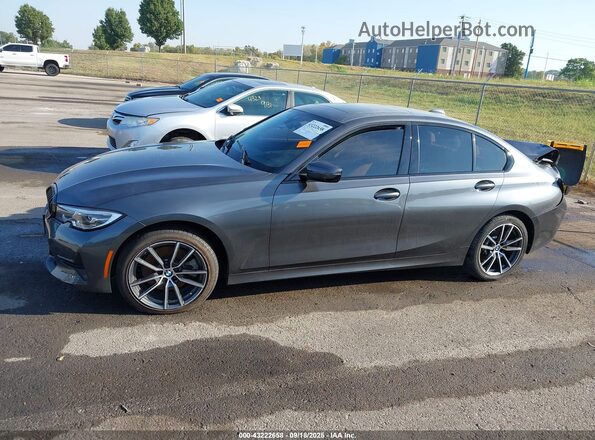 3MW5R7J01L8B22683 2020 BMW 3 SERIES Gray Vista interior trasera