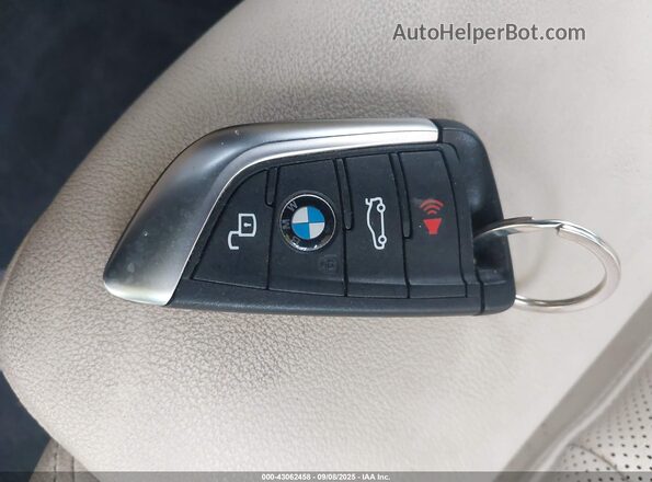 3MW5R7J02N8C28577 2022 BMW 3 SERIES Черный Вид панели приборов