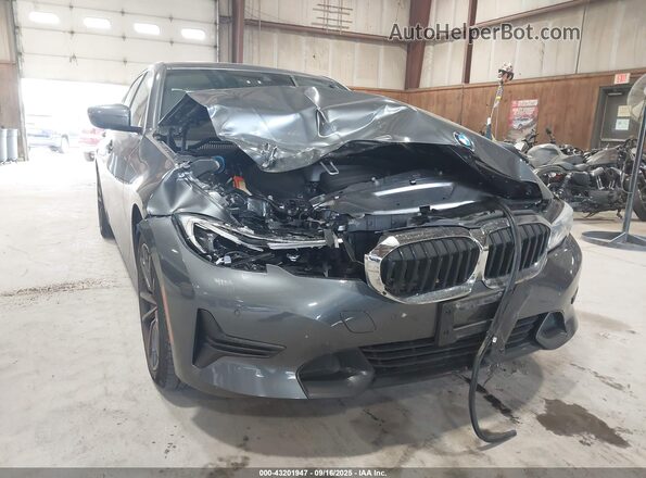 3MW5R7J04M8C03677 2021 BMW 7 SERIES Gray Widok z przodu