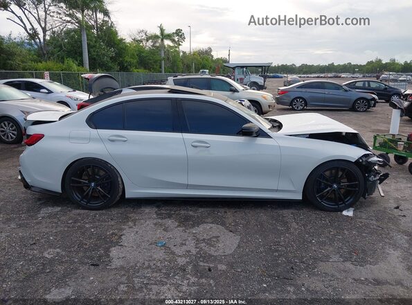3MW5U7J04L8B29688 2020 BMW 3 SERIES White 360 interior view