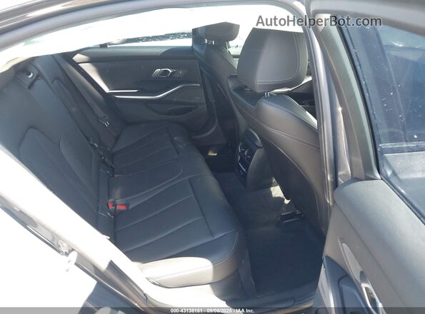 3MW69FT08S8F19706 2025 BMW M3 Gray VIN კოდის სტიკერის ხედი