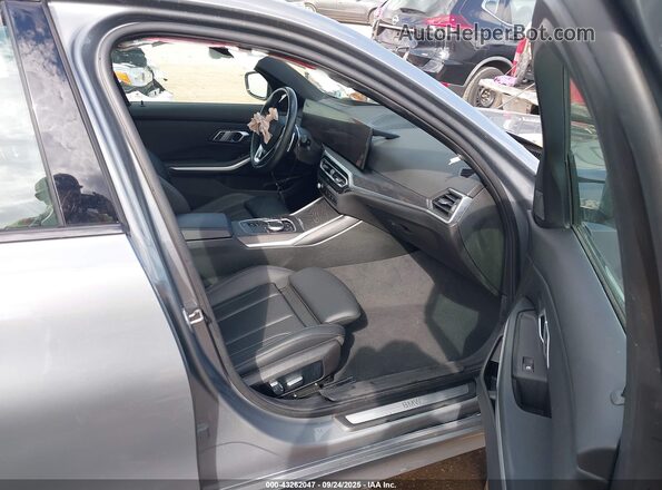 3MW89FF02P8D12613 2023 BMW 3 SERIES Gray Vista interior delantera