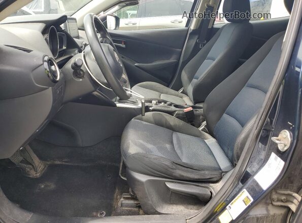 3MYDLBYV0JY327432 2018 TOYOTA YARIS Blue 