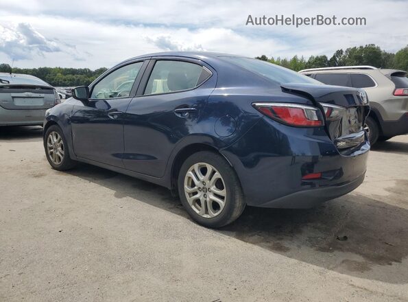3MYDLBYV0JY327432 2018 TOYOTA YARIS Blue 