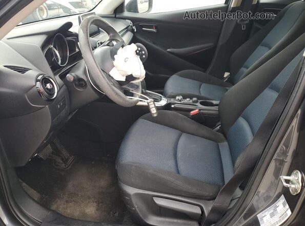 3MYDLBYV3JY306574 2018 TOYOTA YARIS Charcoal 