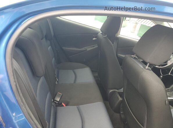 3MYDLBYV3JY314674 2018 TOYOTA YARIS Синий 