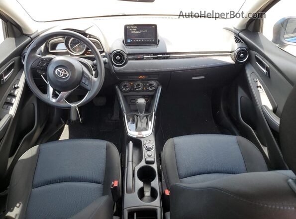 3MYDLBYV4JY324212 2018 TOYOTA YARIS Синий 