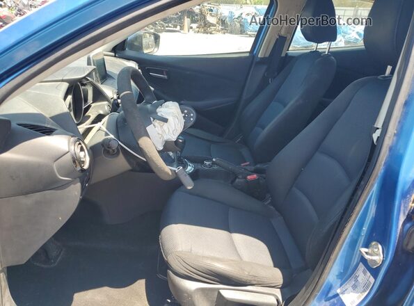 3MYDLBYV5JY307158 2018 TOYOTA YARIS Синий 