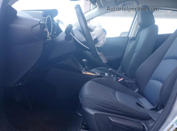 3MYDLBYV5JY321545 2018 TOYOTA YARIS Серебряный 