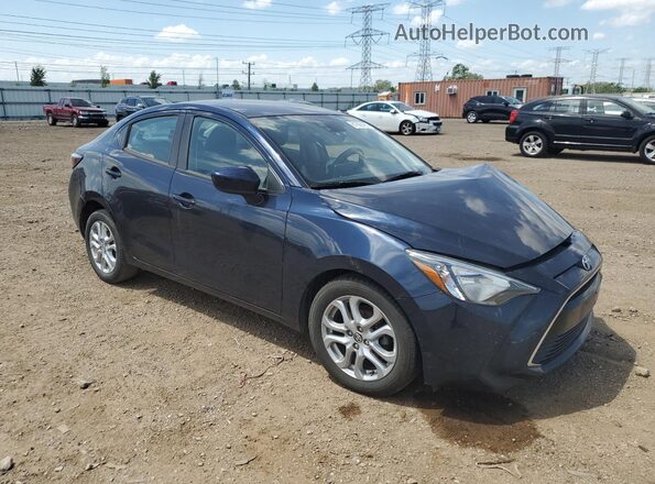 3MYDLBYV5JY332271 2018 TOYOTA YARIS Blue 