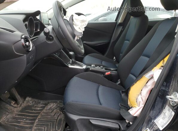 3MYDLBYV5JY332271 2018 TOYOTA YARIS Blue 