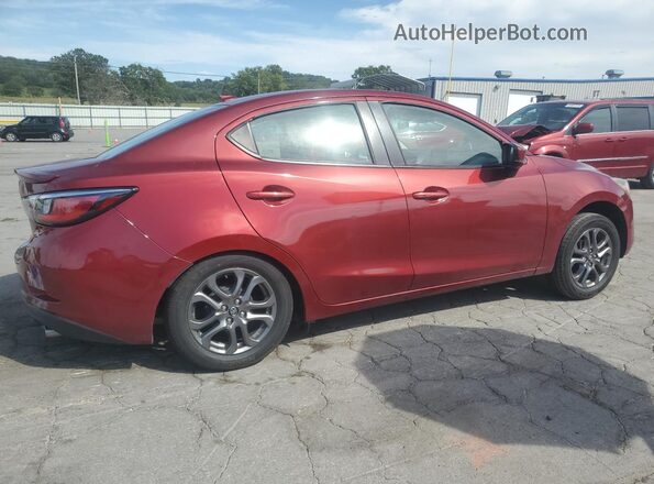 3MYDLBYV5LY702301 2020 TOYOTA YARIS Red 