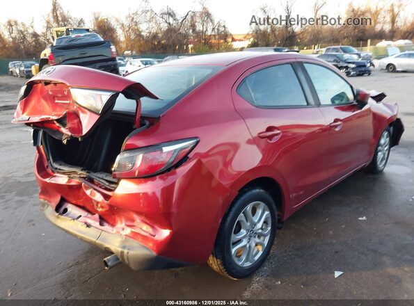 3MYDLBYV7HY165146 2017 TOYOTA YARIS IA Red Հետևի աջ