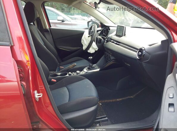 3MYDLBYV7HY165146 2017 TOYOTA YARIS IA Red Սալոնի դիմացի տեսք