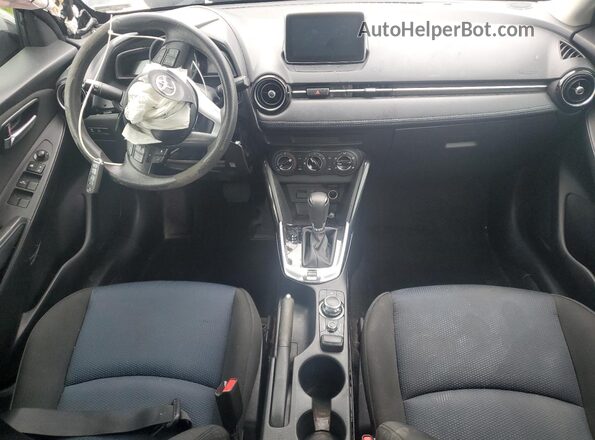 3MYDLBYV7JY307114 2018 TOYOTA YARIS Черный 