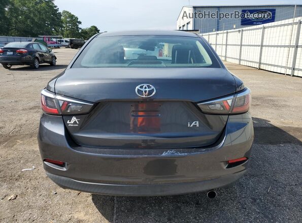 3MYDLBYV7JY316492 2018 TOYOTA YARIS Серый 
