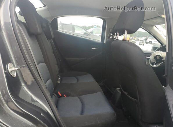 3MYDLBYV7JY318100 2018 TOYOTA YARIS Gray 