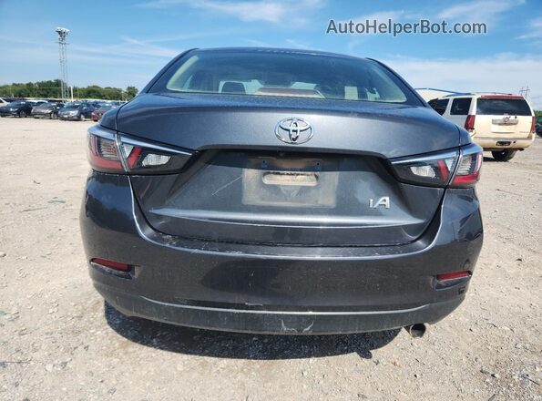 3MYDLBYV8JY303847 2018 TOYOTA YARIS Charcoal 