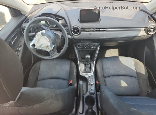 3MYDLBYV8JY303847 2018 TOYOTA YARIS Charcoal 