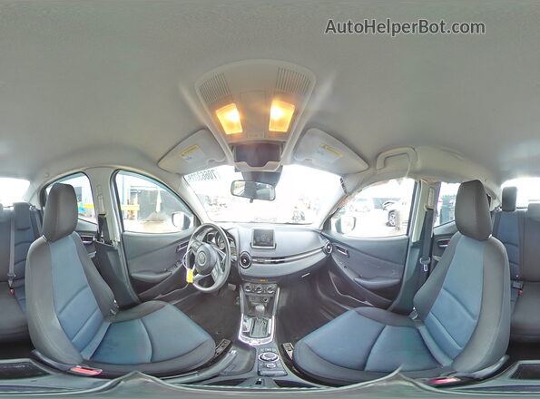 3MYDLBZV1GY123018 2016 TOYOTA SCION Silver 