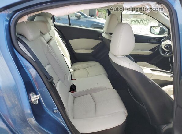 3MZBN1M38JM195247 2018 MAZDA 3 Blue 