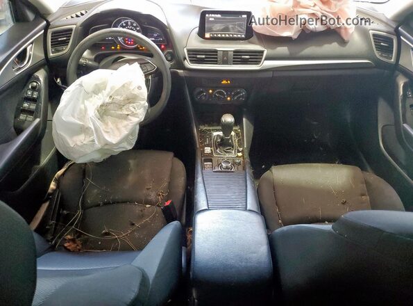 3MZBN1U72JM219366 2018 MAZDA 3 Red 