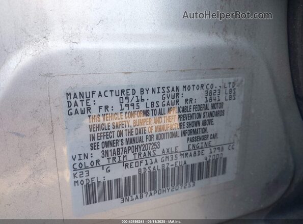 3N1AB7AP0HY207253 2017 NISSAN SENTRA Серебряный Вид подкапотного пространства