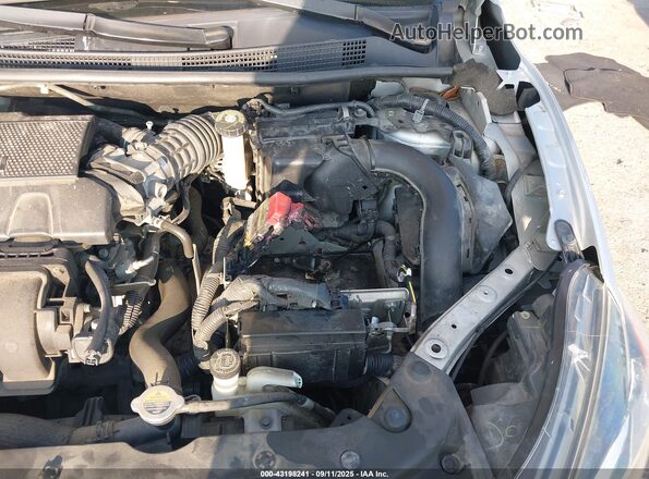 3N1AB7AP0HY207253 2017 NISSAN SENTRA Серебряный Вид спереди
